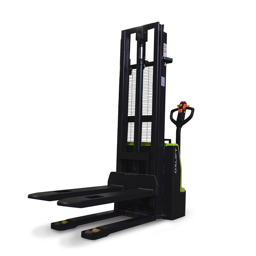 Фото 79 - Самоходный Штабелер AX 1532LC OXLIFT 1500 кг 3,2 м Li-Ion.