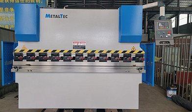 Фото 55 - MetalTec HBM 63/2500 (Е22, инвертор заднего упора) листогибочный гидравлический пресс.