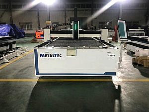 Фото 23 - MetalTec 1530B (1500W) оптоволоконный лазерный станок для резки металла.
