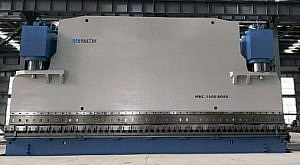 Фото 12 - MetalTec HBC 1000/6000 листогибочные гидравлические прессы с ЧПУ большого тоннажа.