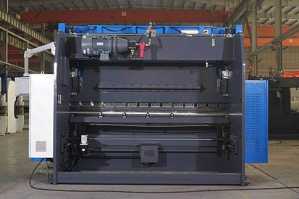 Фото 37 - MetalTec HBС 70/2500 4+1 ЧПУ МТ-15  Листогибочный пресс с ЧПУ.